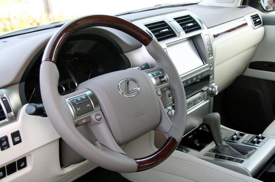  Lexus GX460 2010 года  (фото 29 из 153)